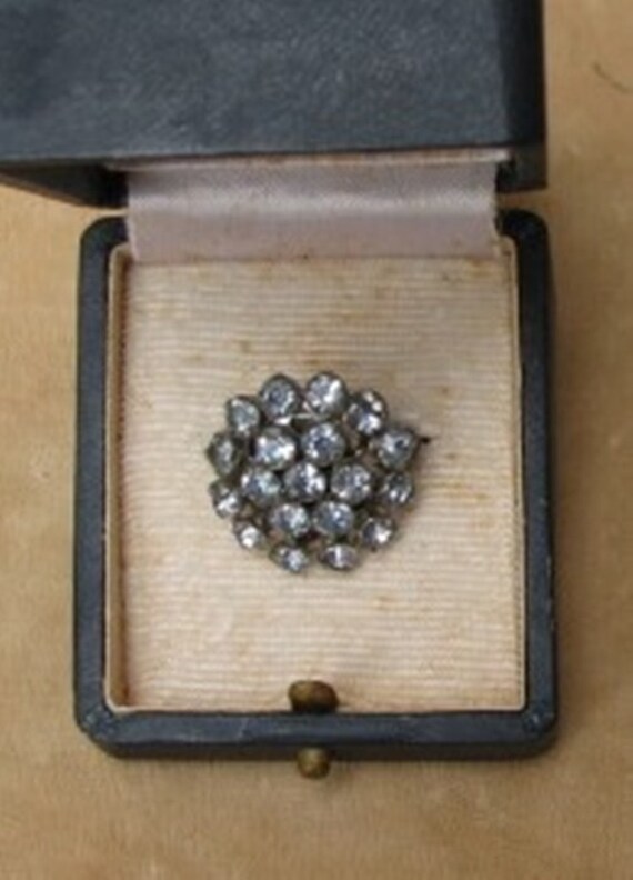 A Vintage Costume Rhinestone Ring in a Very Pale … - image 1