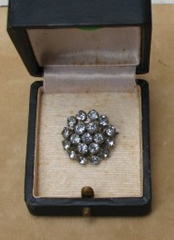 A Vintage Costume Rhinestone Ring in a Very Pale … - image 2