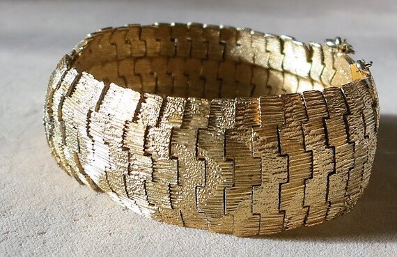 Gold Vintage Bracelet by Boucher