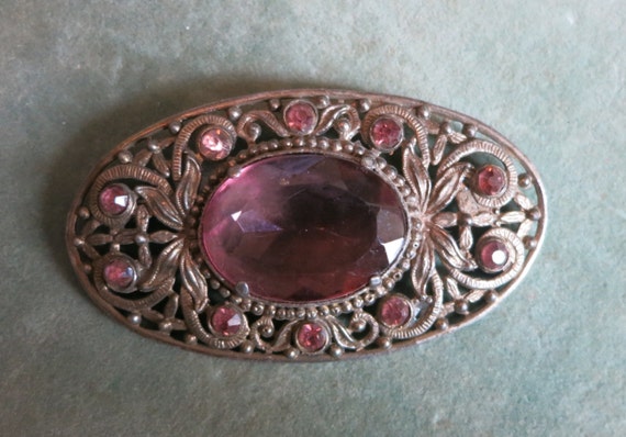 A Lovely Antique Brooch with Pale Amethyst Stones… - image 3