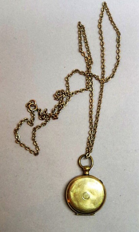 Vintage Gold Filled Locket and Chain - image 4