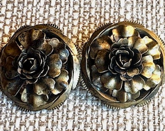 An Antique Victorian Metal Floral Brooch