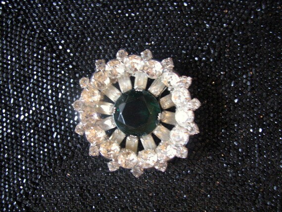 Vintage Brooch with Four Cuts of Rhinestones - image 3