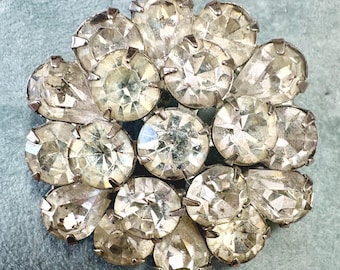 A Vintage WEISS Brooch From the 1950s...