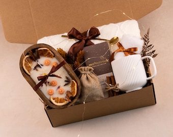 Luxury Fall Gift Basket for Her, Fall Birthday Gift Box with Blanket, Pumpkin Spice Gifts Fall Self Care Gift Box, Fall Care Package