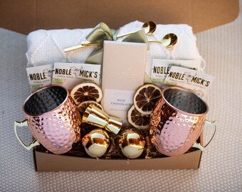 Cocktail Gifts Gift Box for Couples Housewarming Gifts Realtor Gift for Couples Gift New Homeowners Family Gift Box New Parents Host Gift