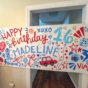 Banner de papel pardo pintado à mão com coisas favoritas PERSONALIZADO para aniversário