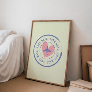 Stampa d'amore giallo burro, estetica, alla moda, graziosa decorazione murale femminile
