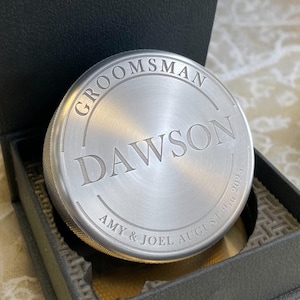 Luxury Engraved Hockey Puck Personalized Groomsmen Gift Wedding Party Keepsake Custom Sports Wedding Favor Hockey Puck Best Man Wedding Gift