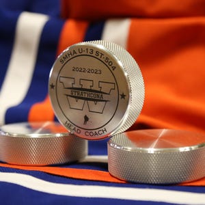 Palet de hockey personnalisé en aluminium cadeau personnalisé Palet de hockey personnalisé cadeau trophée Idée unique cadeau palet de hockey en aluminium sport personnalisable