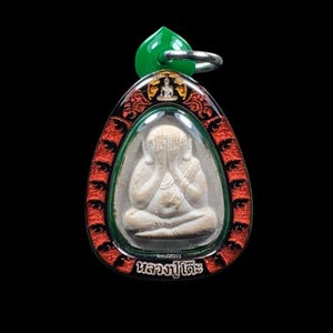 LP Toh Closed Eyes Amulet: Sacred Thai Buddha, Wat-Pradu-Chimphli (1995)