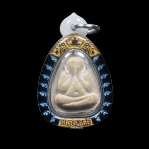 LP-Toh Closed Eyes Thai Buddha Amulet: Sacred 1995 Wat-Pradu-Chimphli