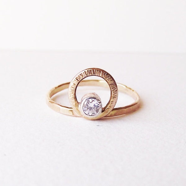 Vous êtes mon soleil et ma lune Bague d'engagement Moissanite (fr) Bague d'or 14K RIng Dainty