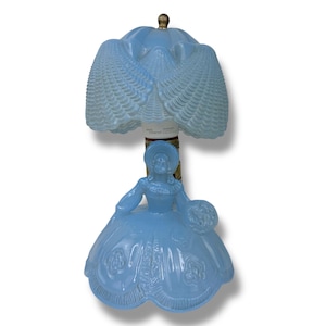 L.E. Smith Southern Belle Blue Glass Boudoir Lamp Vintage
