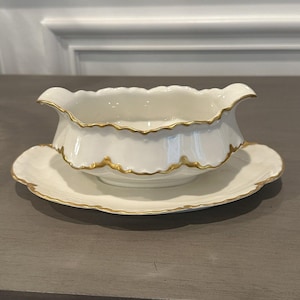 Haviland Limoges France Gravy Boat w/ Attached Underplate 21276 White Gold