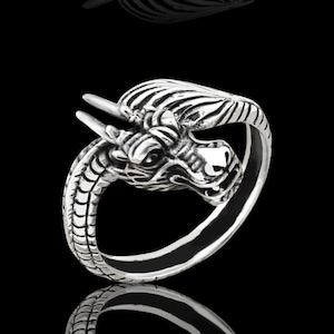 Sterlingzilveren drakenring: zegelsieraden in Keltische Viking-stijl
