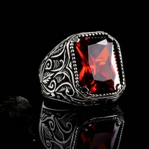 Silver Signet Ring, Unisex Pinky Ring for Men & Women, Small 925 Sterling Silver Promise Ring