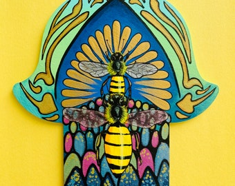 Bee Hamsa Hand