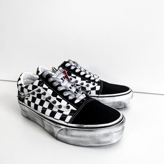 VANS★OLD SKOOL★スタッズ★兼用★SPIKES BLACK Vans Old Skool Spikes Black Skate Shoes | Zumiez