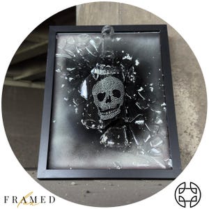 Teschio di diamanti / Bottiglia d&#39;arte fatta a mano / Regalo perfetto per gli amanti della vodka / Pezzo di decorazione artistica di lusso per bar / Wallart