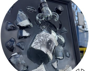 gebrochene Flasche Kunst Wanddekor | Kaputter Kraken Rahmen | Harz & Epoxidharz Leiste | Luxus Geschenk für Papa, Onkel, Mann | Whisky, Wodka, Champagner Art
