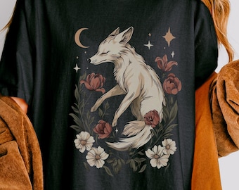 Forestcore Fox Comfort Colors Unisex Tshirt, Vintage Cottagecore Fox Floral Tee, Dark Academia Gothic Fox Shirt, Celestial Witchy Gift Top