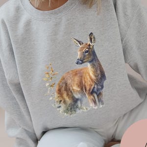 Sweat-shirt printemps vintage aquarelle cerf sauvage, printemps saisonnier Pâques amoureux de la nature sweat-shirt ras du cou, cerf Cottagecore