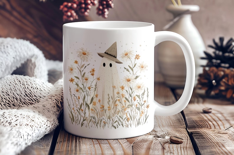 Niedliche Cottagecore Ghost-Kaffeetasse, gruselige Witchy Tassen für Geisterliebhaber, Halloween-Geschenktasse, Herbsttassen, Wildblumen-Geist-Tasse Bild 2