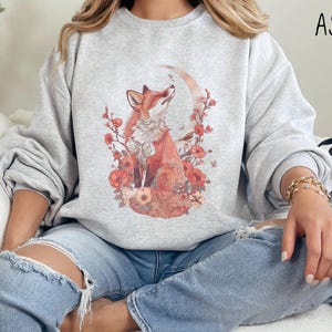 Forestcore Fox Sweatshirt, Cottagecore Floral Fox Comfy Wildlife Pullover, Nature Lover Crewneck, Cute Animal Tops for Spring, Gift for Her image 4
