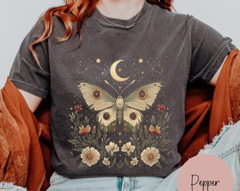 Vintage Motte Komfort Farben Witchy Grafik T-Shirt, Cottagecore Ästhetik Tshirt, Boho Natur Kleidung, Botanisches Top Geschenk für sie