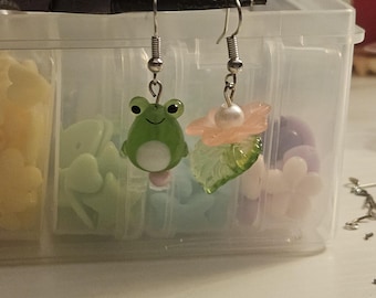 Frog and lily pad earrings set