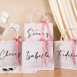Wedding Gift Bag,Personalized Bridesmaid Burlap Bag,Bridesmaid Gift Bag,Custom Jute Bag with Ribbon,Bachelorette Party Bag,Beach Tote Bag