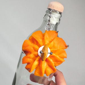 Portachiavi a forma di biscotto in miniatura: ciondolo a forma di borsa gotica con cibo traforato