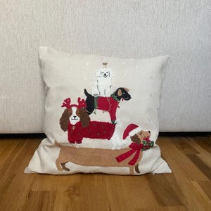 Weihnachts-Kissenbezug mit Hunde-Motiv – festliche Deko & perfektes Geschenk für Deko- und Hunde Liebhaber
