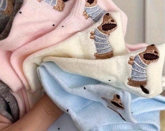 Bestickte Dackel Socken – das perfekte Geschenk für Dackel-Fans