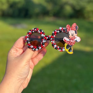 RED MOUSE SUNNIES