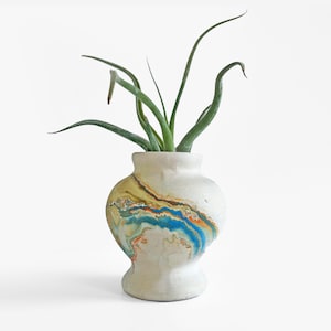 Nemadji Indian Pottery Small Swirl Vase