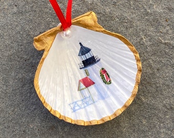 Nantucket Decoupage Scallop Shell Christmas Ornament - Brant Point With Wreath Gold Edged