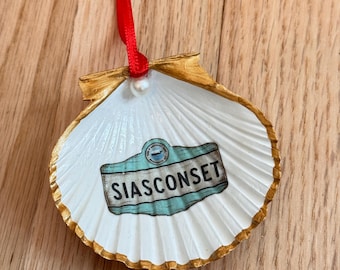 Nantucket Decoupage Scallop Shell Christmas Ornament - SIASCONSET SCONSET Turquoise Nantucket Sign with Gold Edge