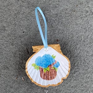 Nantucket Decoupage Scallop Shell Christmas Ornament - Nantucket Lightship Basket of Blue Hydrangeas With Gold Edge