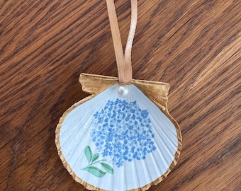 Hydrangea Decoupage Genuine Nantucket Scallop Ornament With Gold Edges