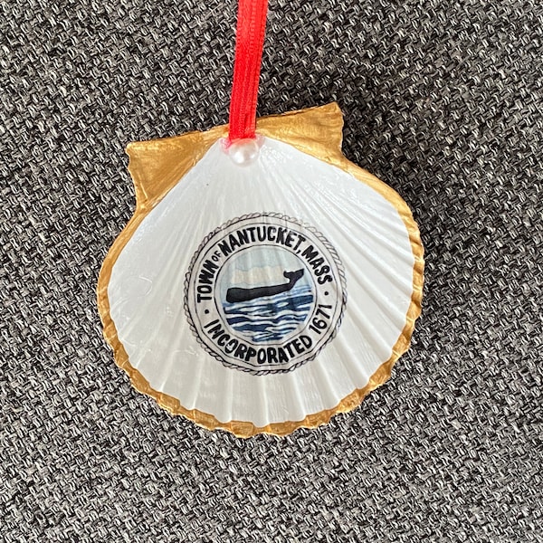 Nantucket Decoupage Scallop Shell Christmas Ornament - Town of Nantucket Seal Gold Edged