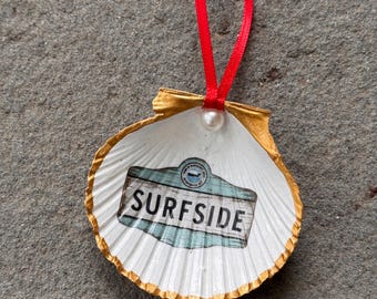 Nantucket Decoupage Scallop Shell Christmas Ornament - SURFSIDE Turquoise Nantucket Sign with Gold Edge