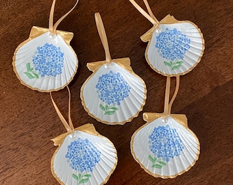 Hydrangea Decoupage Nantucket Scallop Ornaments With Gold Edges, Set of 5