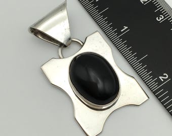 Vintage Sterling Silver TAXCO Black Onyx Pendant Marked Mexico 925 20.4g #32