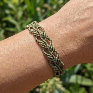 de botanisch geweven armband | handgemaakte micromacramé | verstelbare schuifknoop | kies je kleur