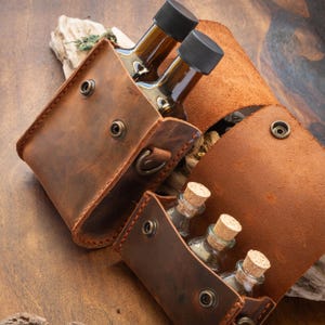 Spice and Oil Bottle Bag Set – Handmade Leather Camping Kitchen Gear