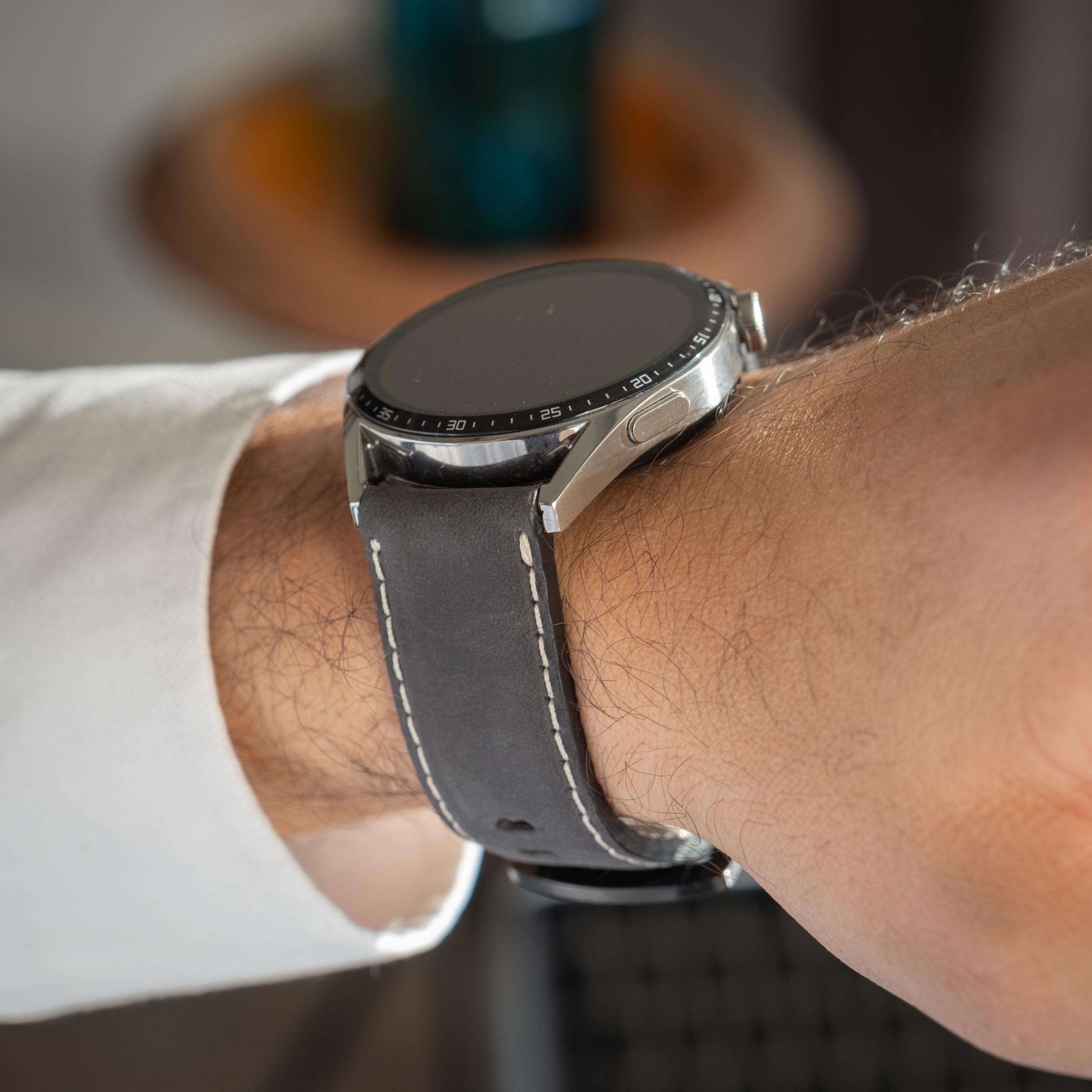 ブラックレザーのHuawei Watchバンド – エレガントなスマートウォッチ 