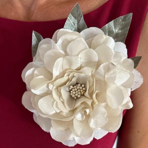 Brooch, flower