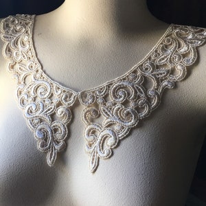 DaRK IVORY Lace Collar RBG ViNTAGE Pair Venise Lace for Lolita, Sweaters, Eighties Cosplay, Costume Design PR 203
